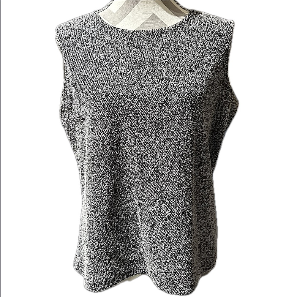 Orvis Sleeveless Grey blouse Women’s size Large